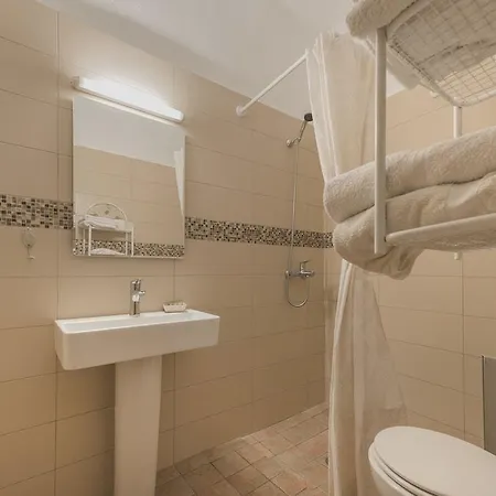 Kristina's شقة Rhodes City