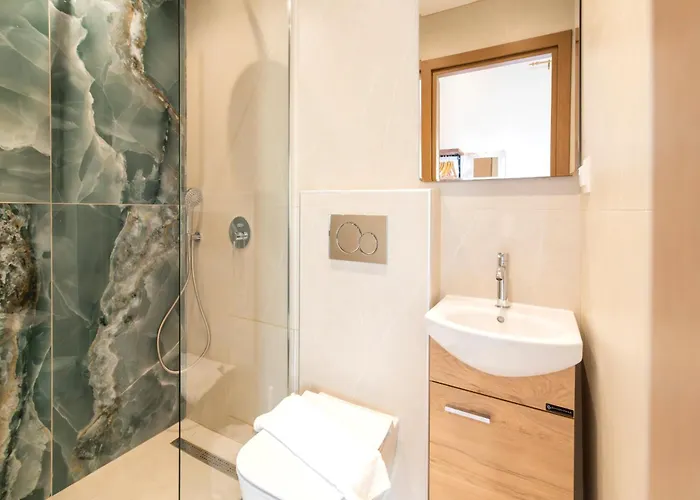 Kristina's * Rhodes City